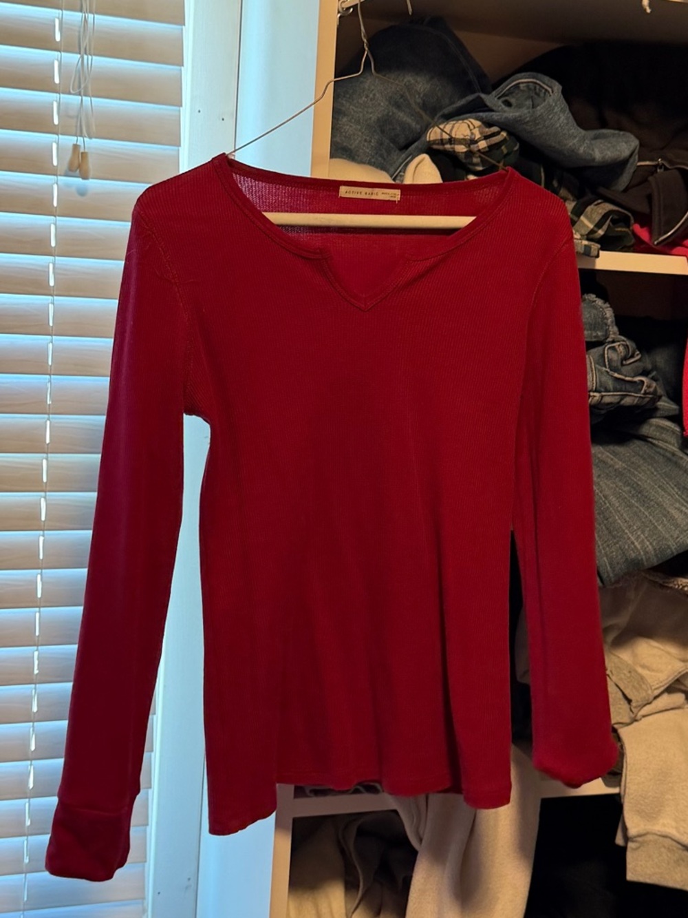 Active Basic Long Sleeve V-Neck Tee in Burgundy